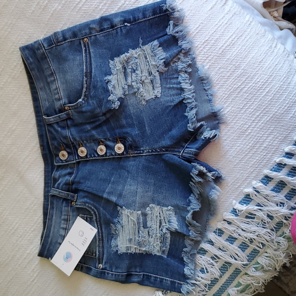 Hostess Pick❤️Jean cut off shorts NWT